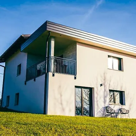 House Vinaria Апартаменты *