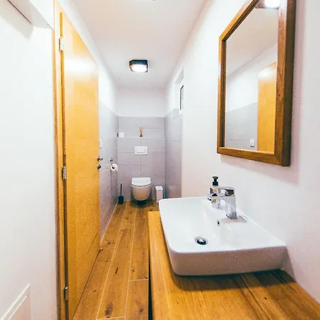 House Vinaria Апартаменты Zgornja Loznica