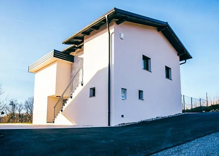 House Vinaria Zgornja Loznica