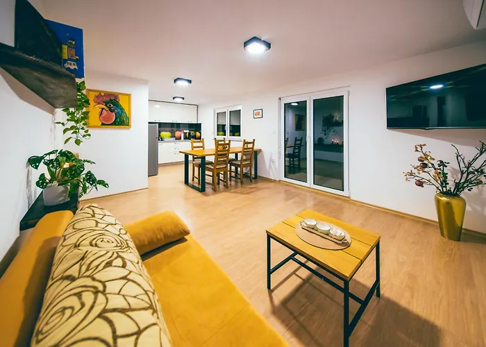 House Vinaria * Zgornja Loznica