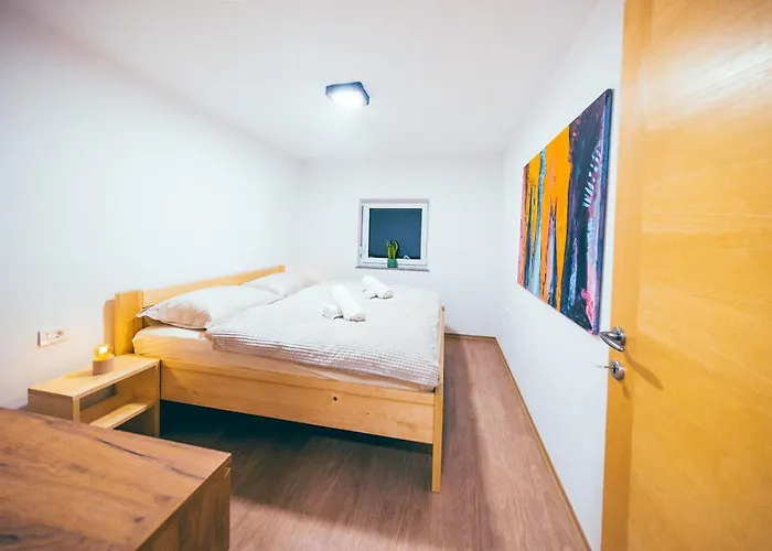 House Vinaria * Zgornja Loznica